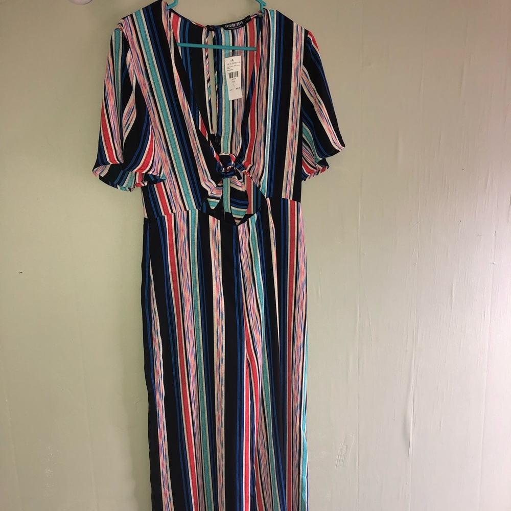 Super cute FashionNova jumpsuit !